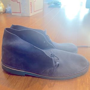 Clarks Navy Blue Suede Boot w/ Green Sole 13M